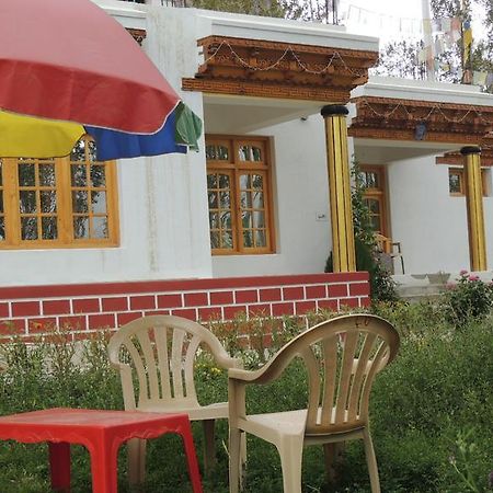 Ldumra Oasis Hotel Hundar Екстериор снимка