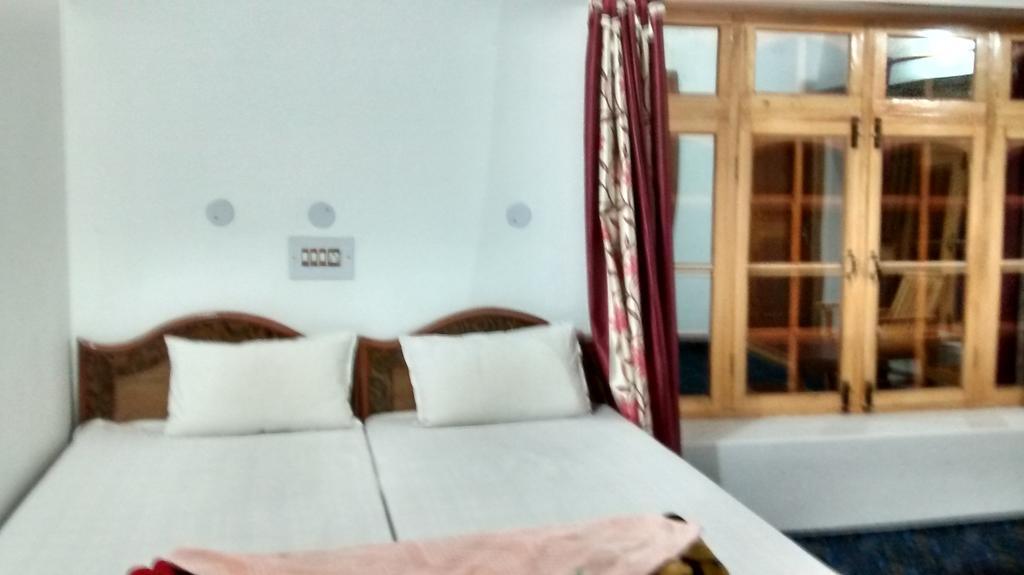 Ldumra Oasis Hotel Hundar Екстериор снимка